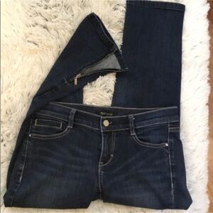 White House Black Market Noir Woman’s size 0 slim capri with zippers